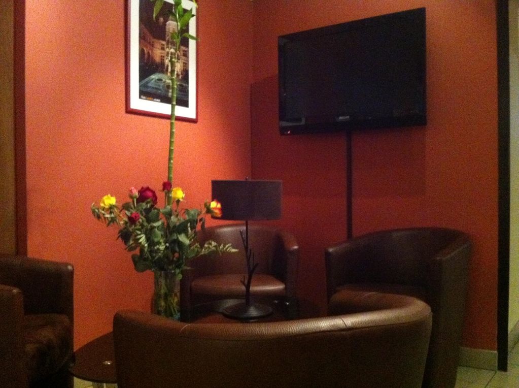 Kyriad Sud Hotel